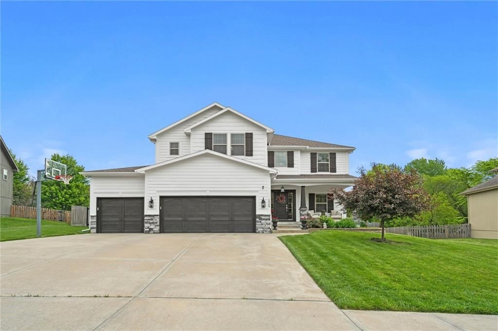 1509 Northpoint Drive, Liberty, MO