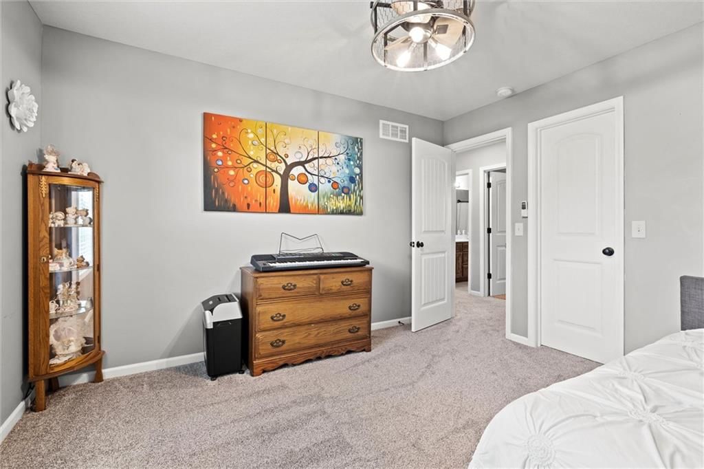 1509 Northpoint Drive — photo 33