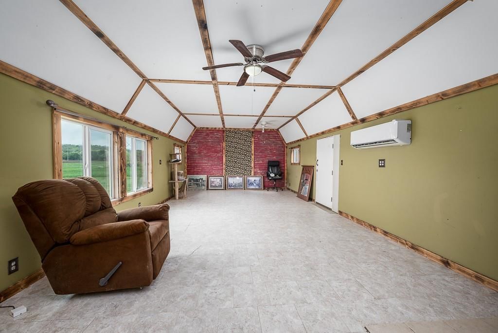 21183 Hollingsworth Road — photo 34