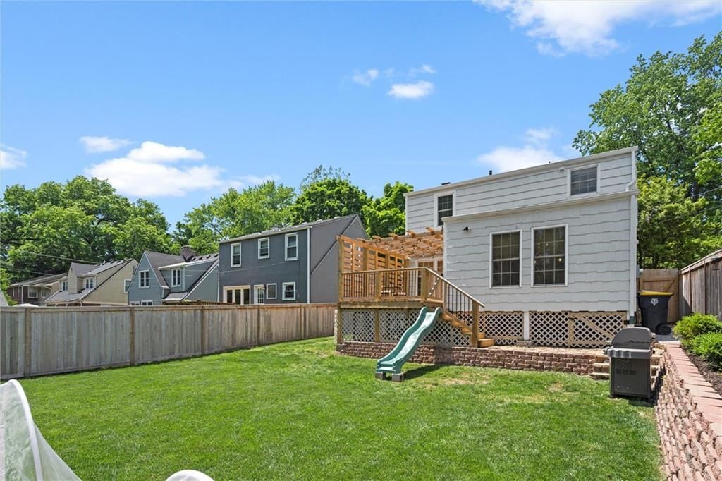 6725 Locust Street — photo 35