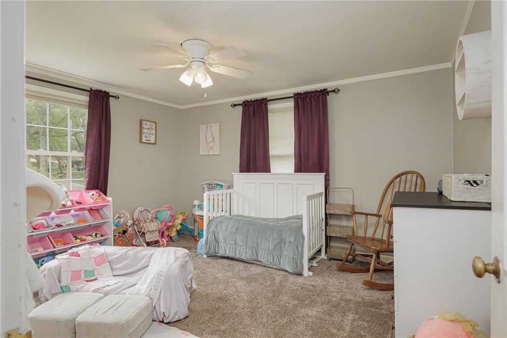 2402 N Circle Drive — photo 32