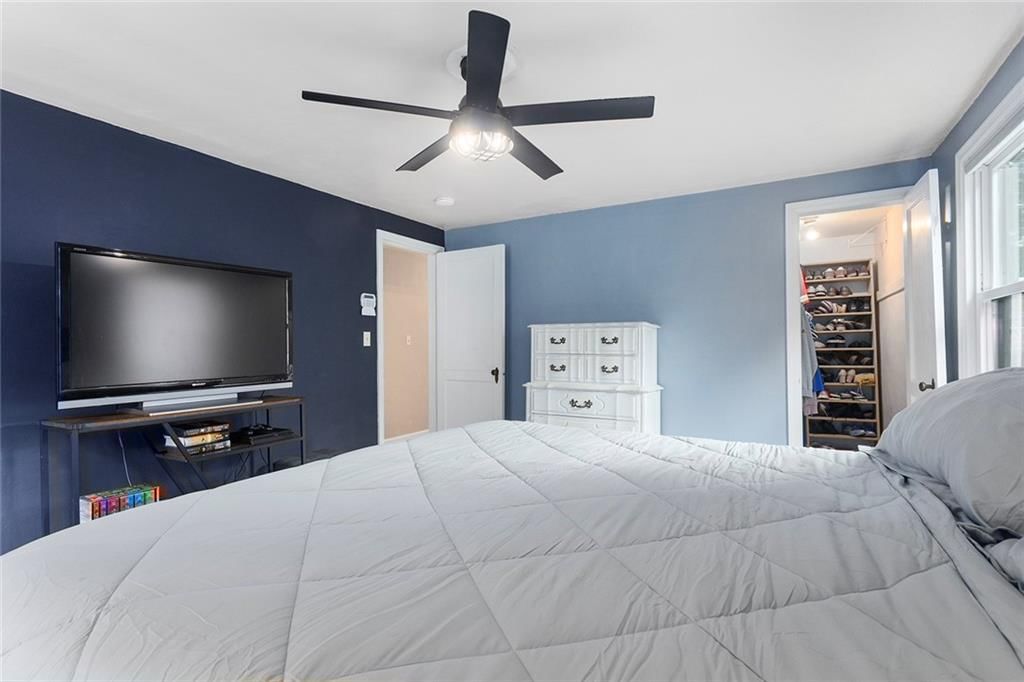 1275 W Gregory Boulevard — photo 17