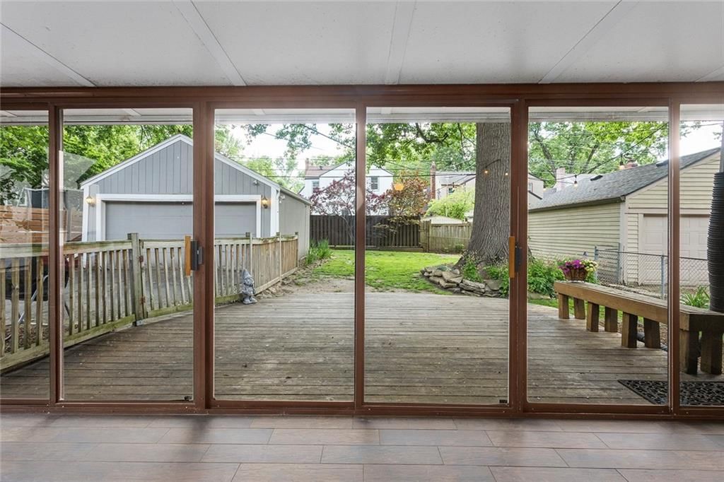 1275 W Gregory Boulevard — photo 24