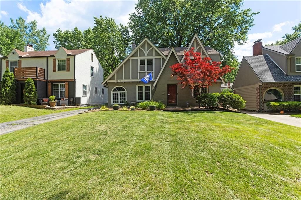 1275 W Gregory Boulevard — photo 29