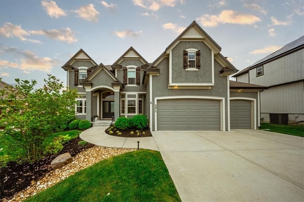 9872 Saddletop Street — photo 2