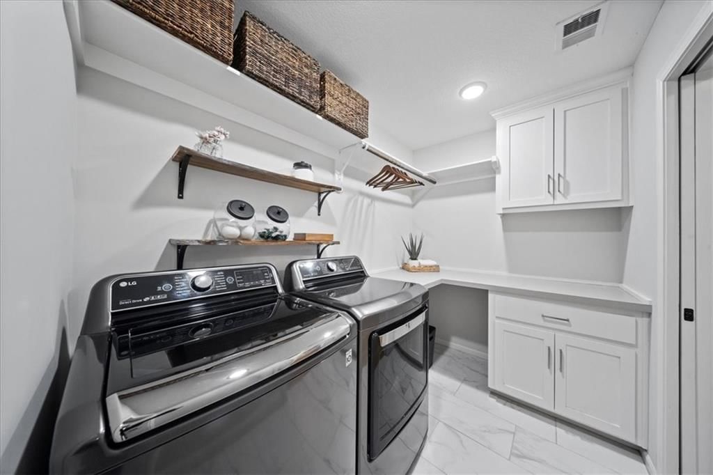 9872 Saddletop Street — photo 45