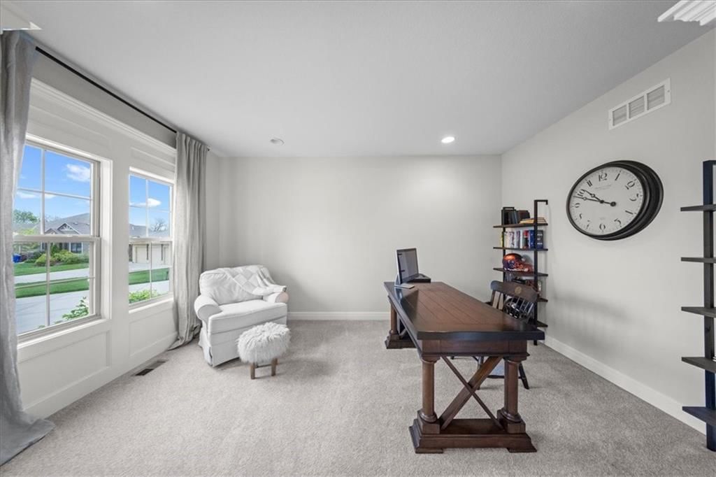 9872 Saddletop Street — photo 10