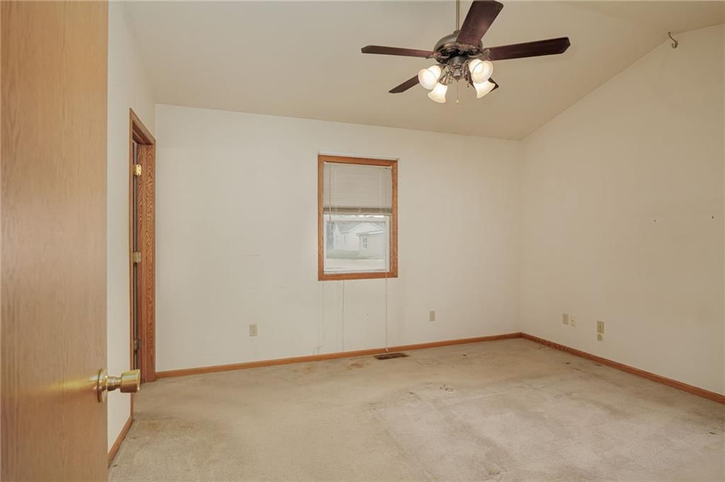 1115 E Cooper Street — photo 15