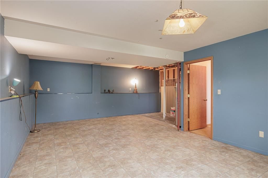 1115 E Cooper Street — photo 19