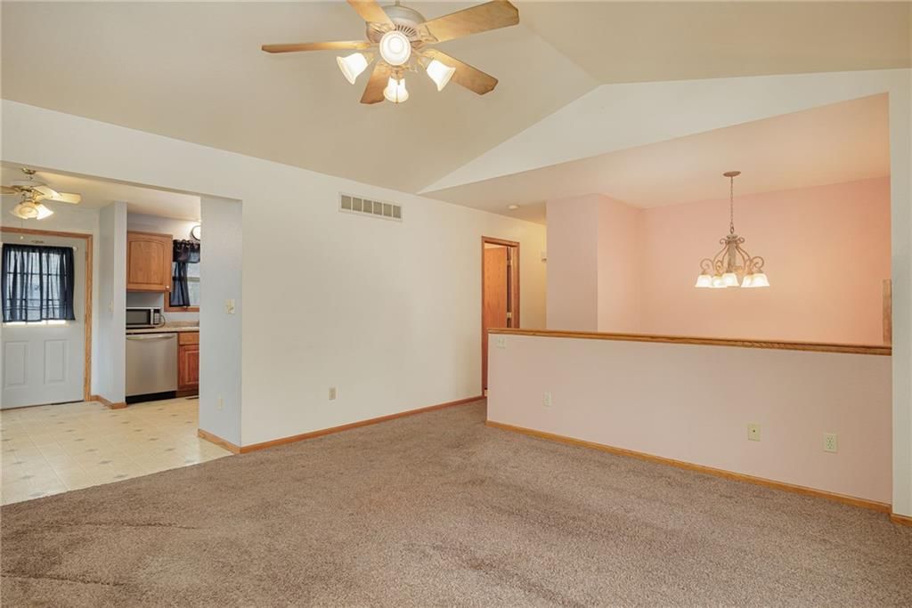 1115 E Cooper Street — photo 5
