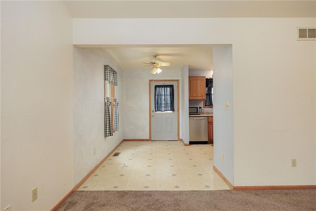 1115 E Cooper Street — photo 6