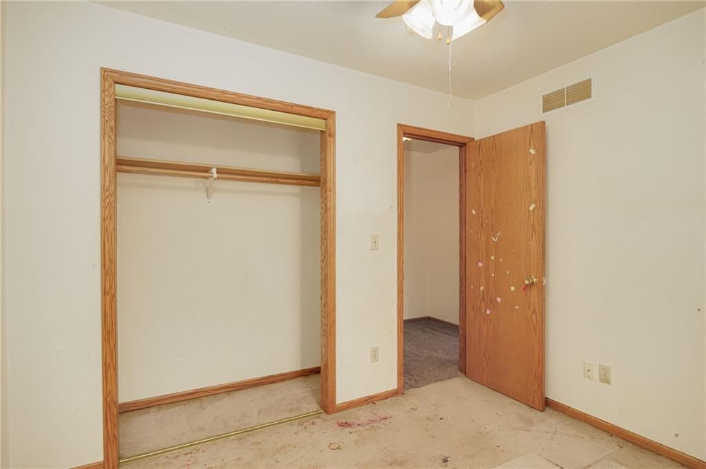 1115 E Cooper Street — photo 9