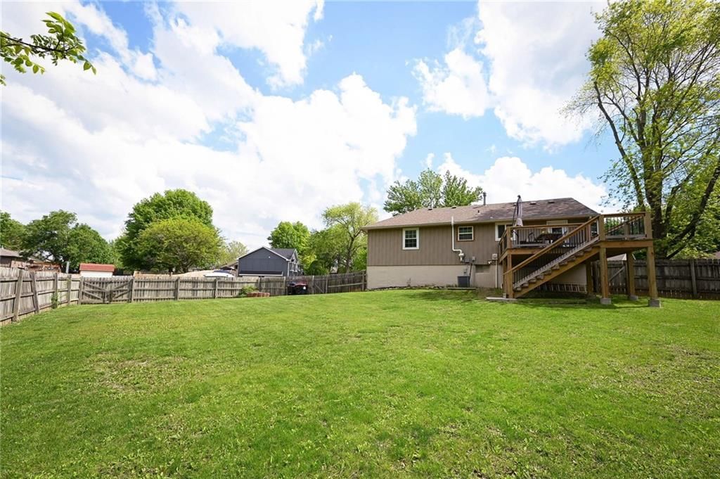 1124 NE Birchwood Drive — photo 23