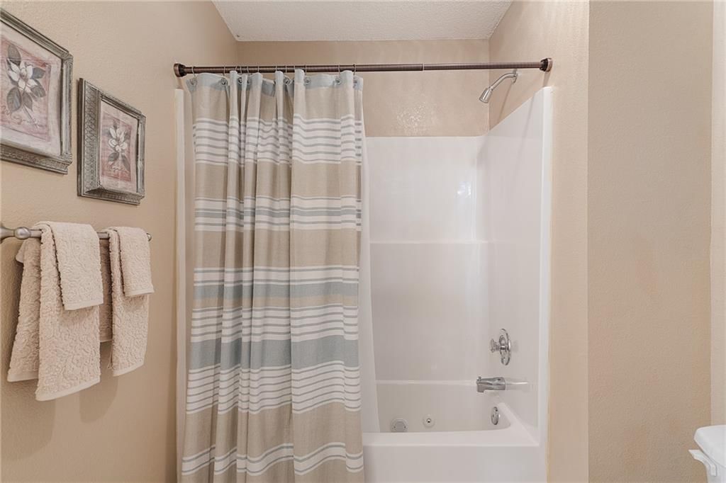 1321 SE Norwood Drive SE — photo 11