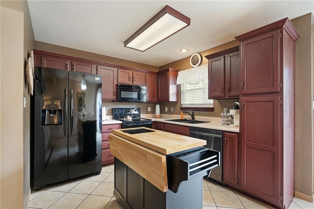 1321 SE Norwood Drive SE — photo 6