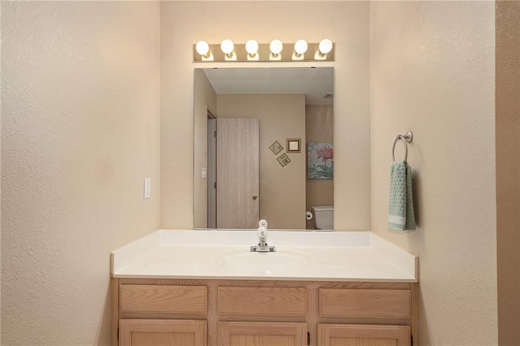 1321 SE Norwood Drive SE — photo 8