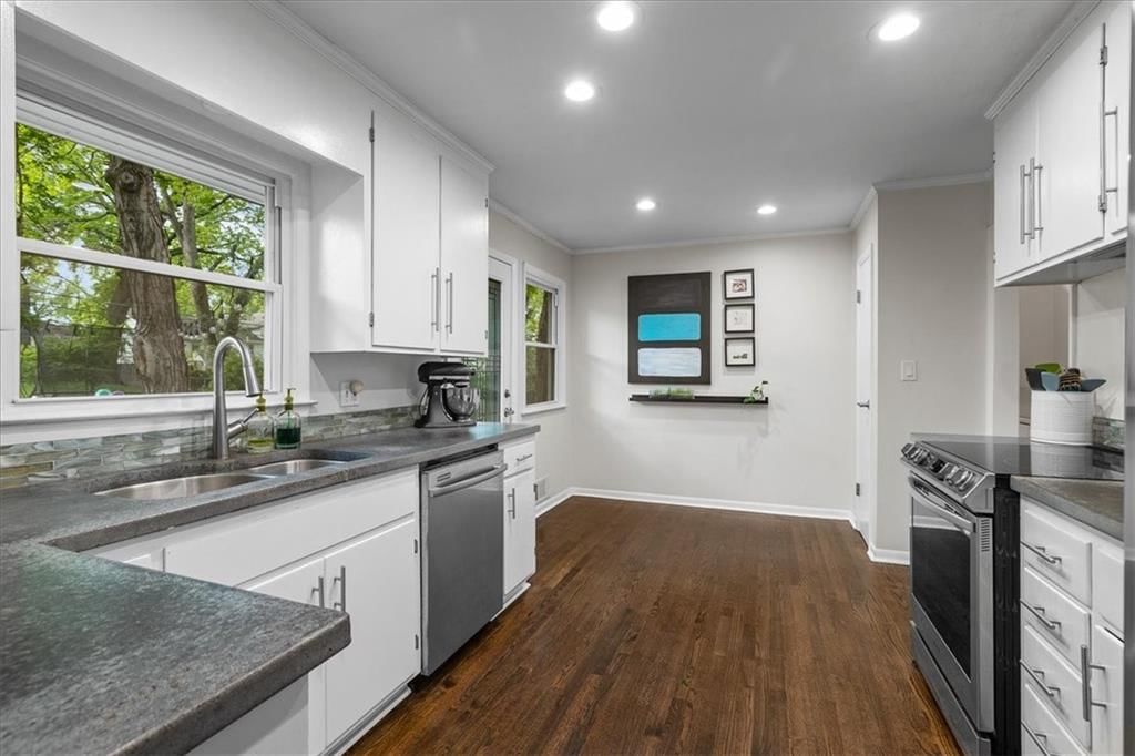 6107 W 85th Terrace — photo 17