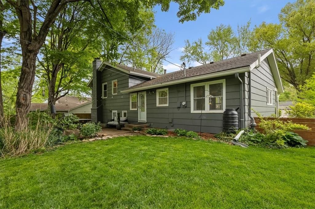 6107 W 85th Terrace — photo 36