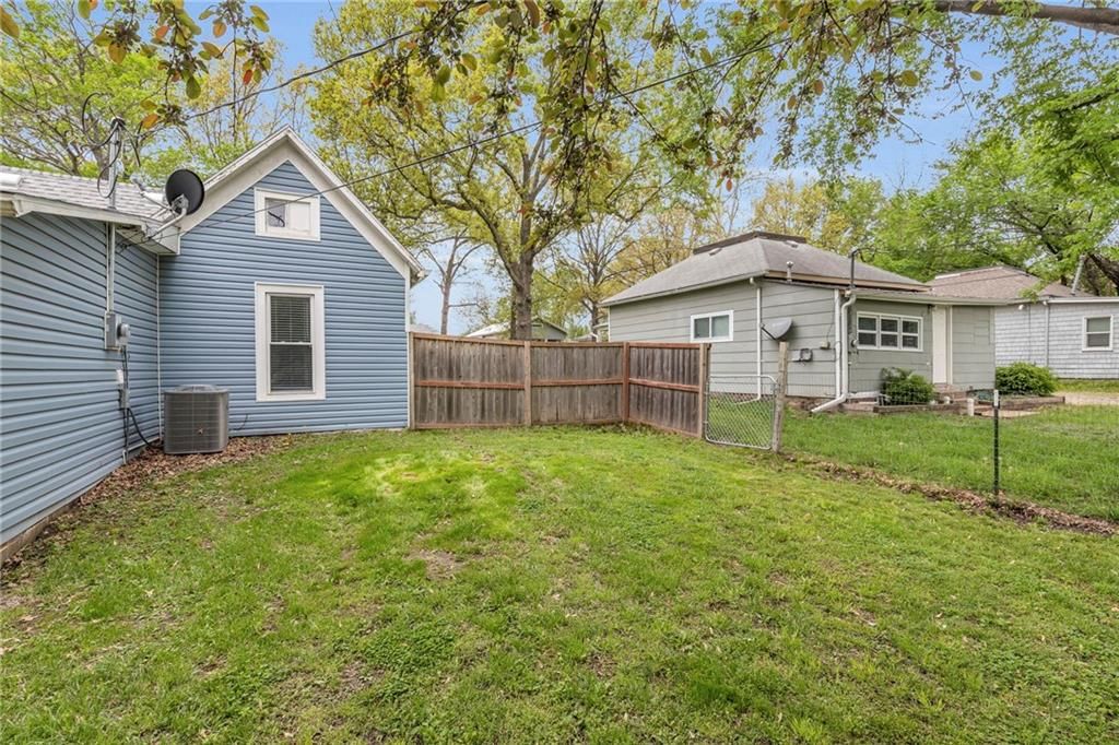 715 N Oak Street — photo 25