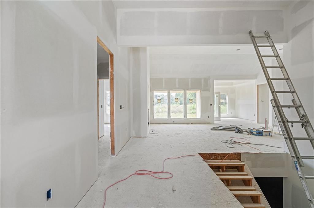 25013 W 90th Terrace — photo 3