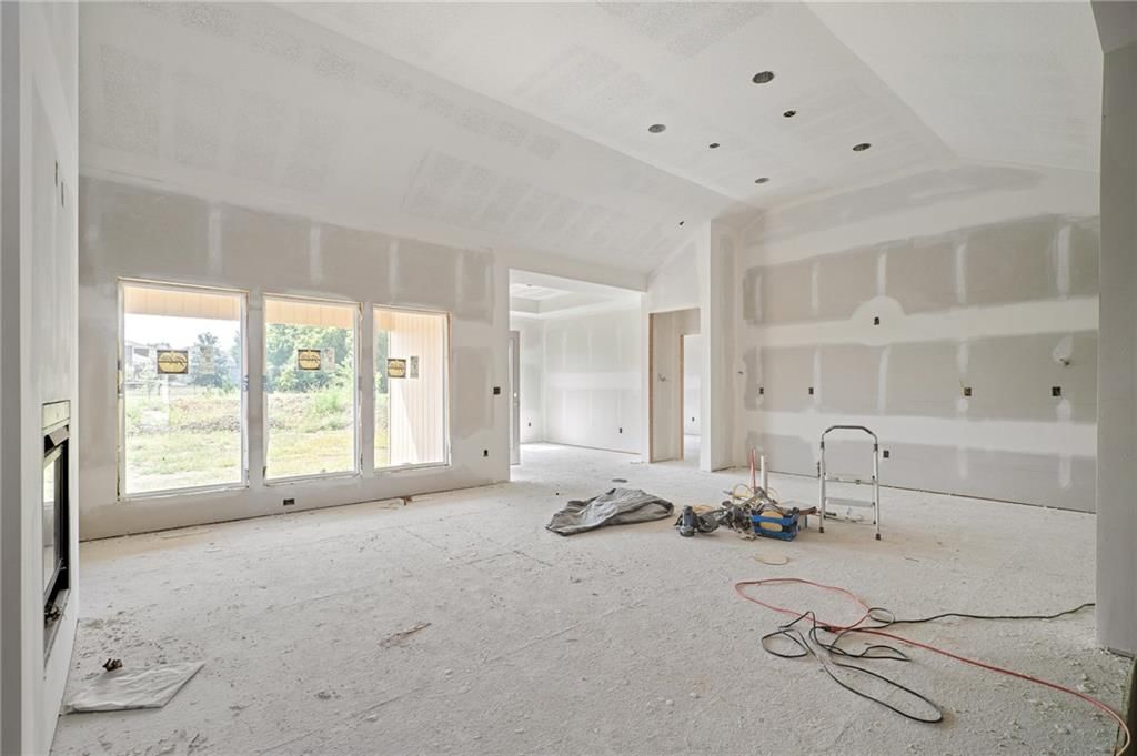 25013 W 90th Terrace — photo 4