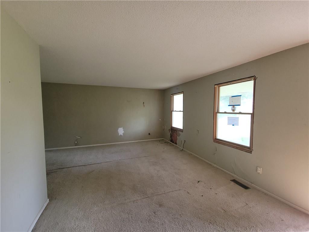 219 Oak Haven Drive — photo 6