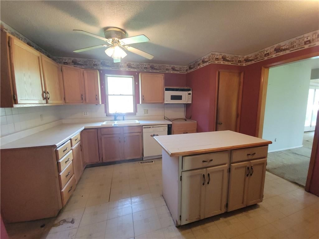 219 Oak Haven Drive — photo 9