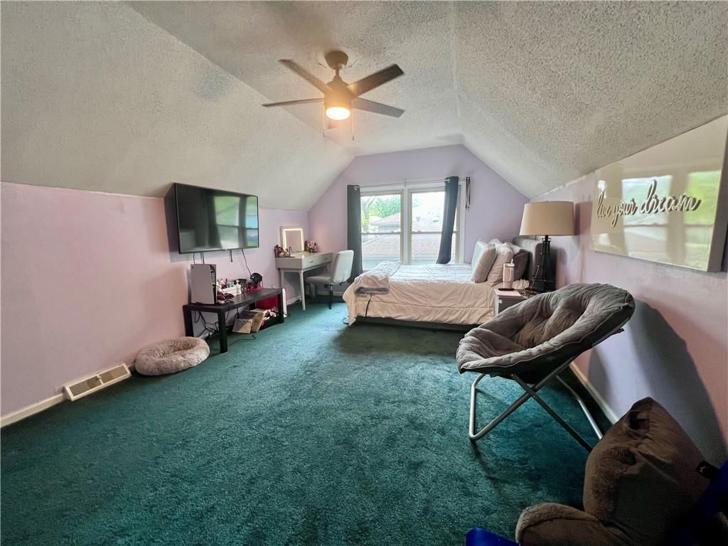 1112 N Walker Lane — photo 24