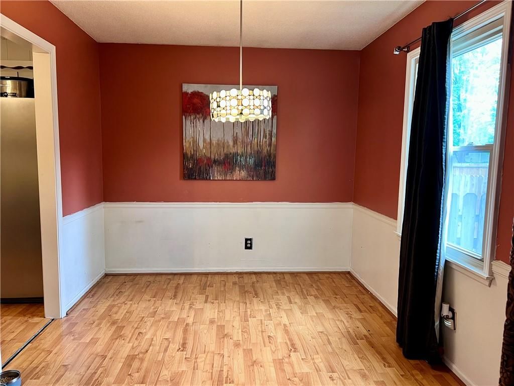 1112 N Walker Lane — photo 4