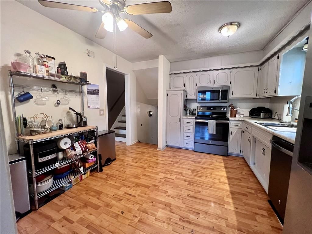 1112 N Walker Lane — photo 6