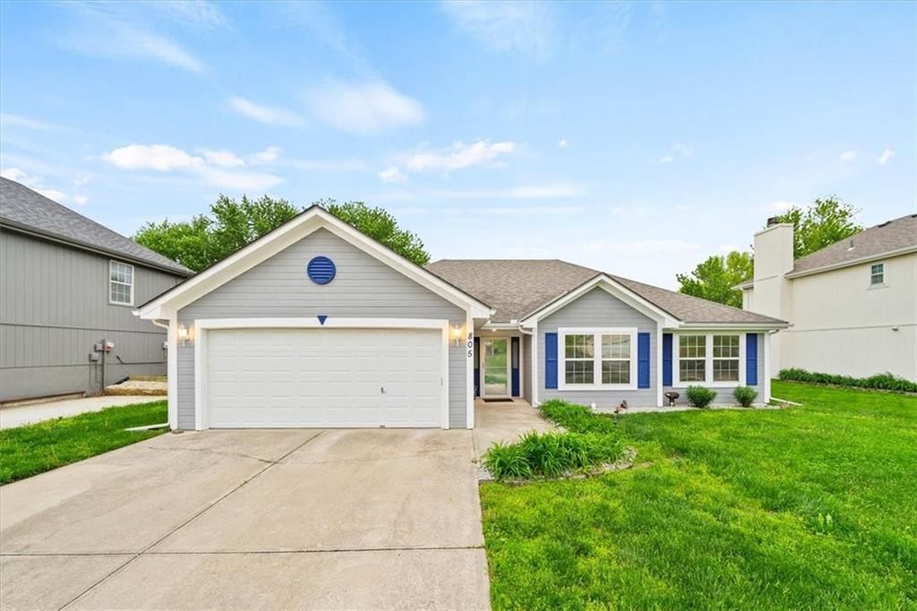 805 Lee Ann Drive, Grain Valley, MO