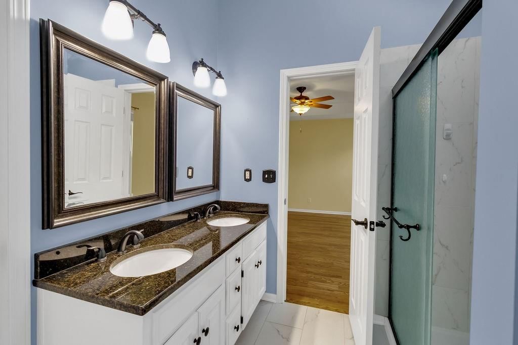 341 N Locust Street — photo 14