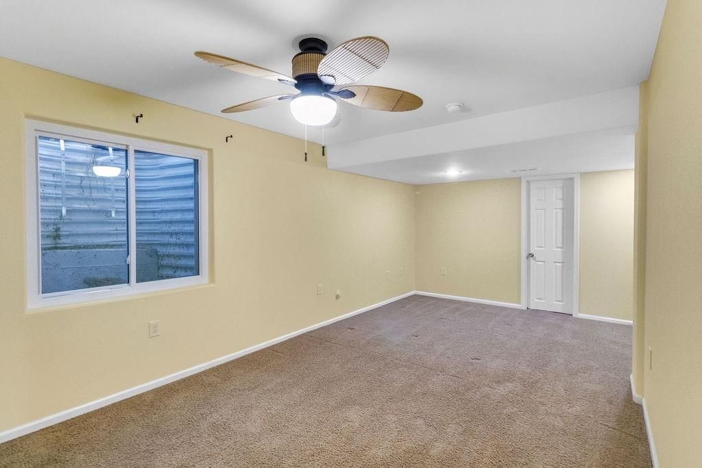 341 N Locust Street — photo 25