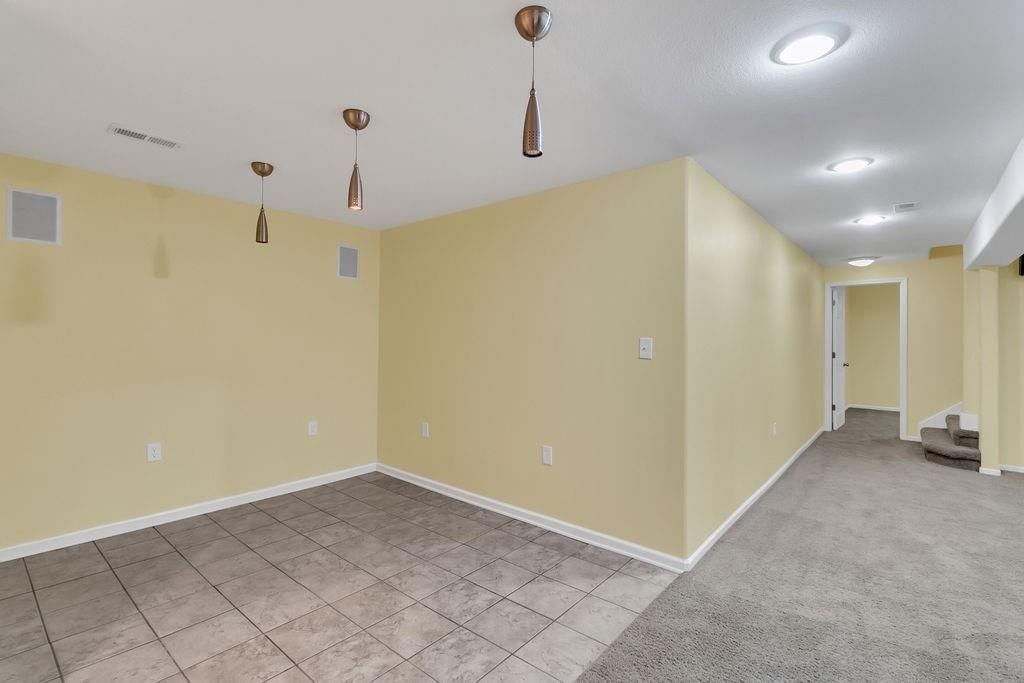 341 N Locust Street — photo 29