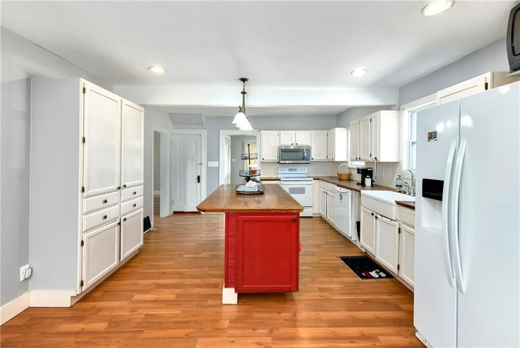 314 N Lake Street — photo 13