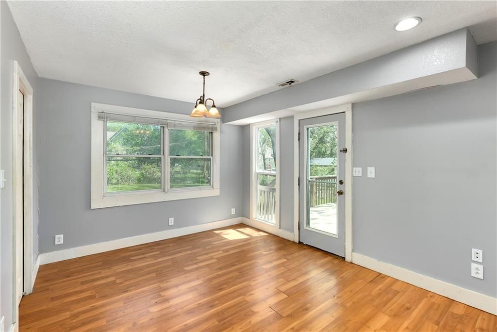 314 N Lake Street — photo 17