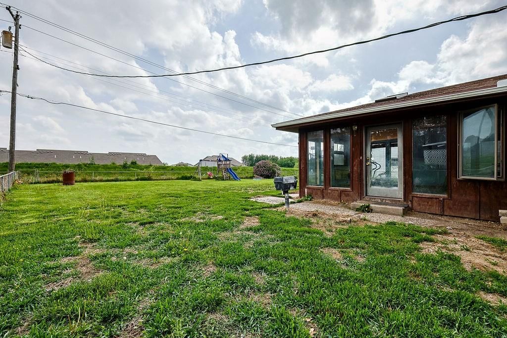 3306 Melody Lane — photo 39