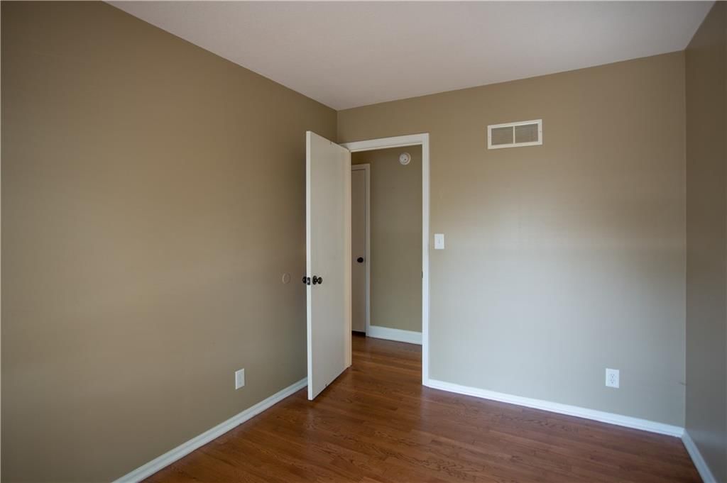 3912 S Lees Summit Road — photo 21