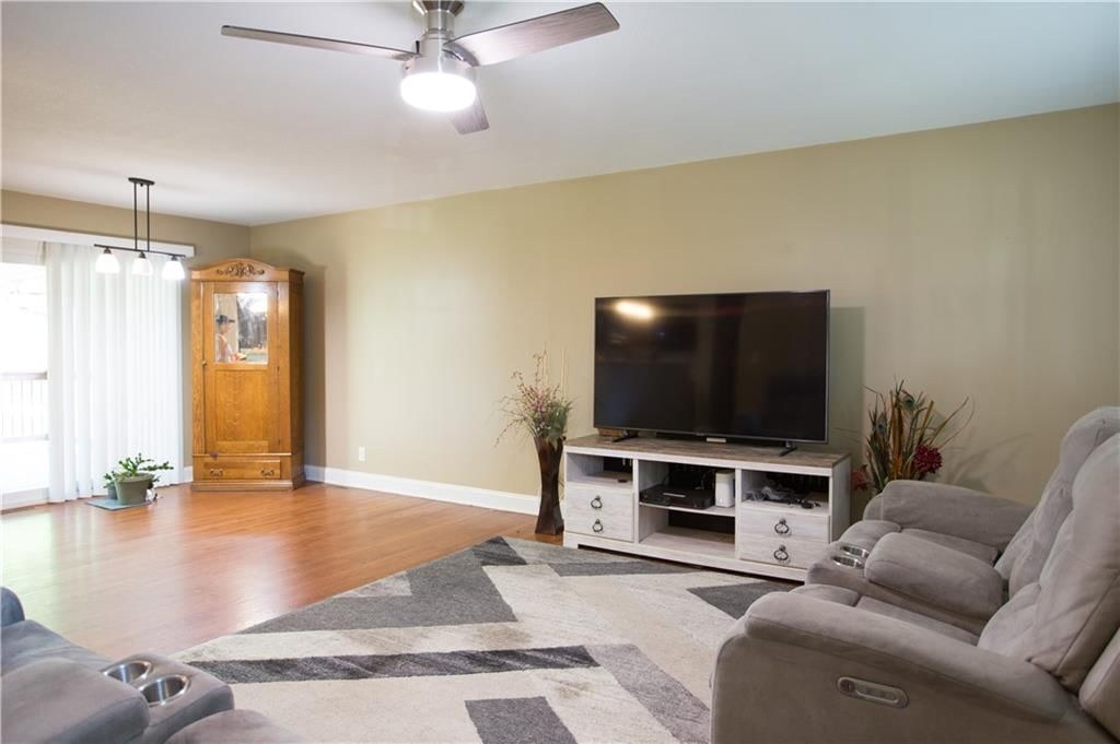 3912 S Lees Summit Road — photo 4