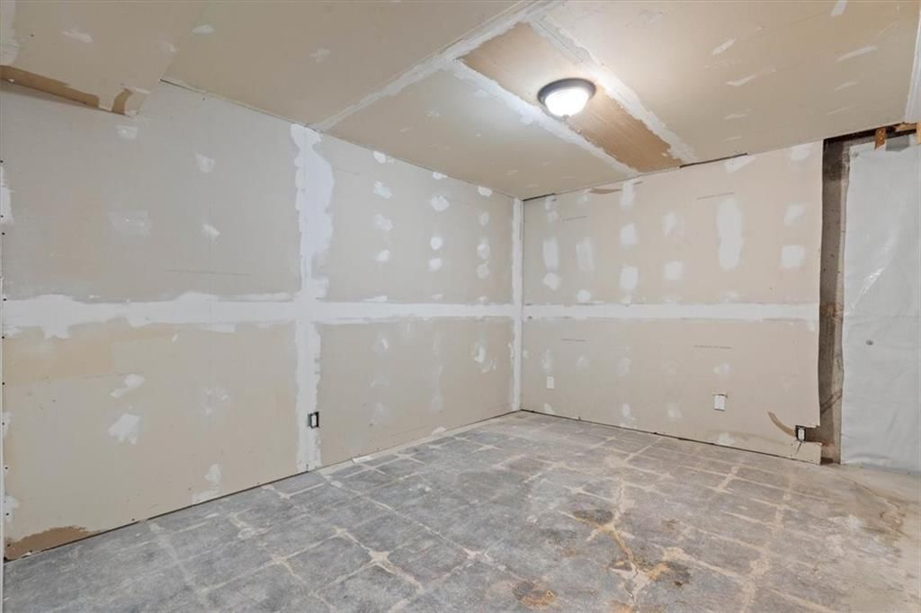 10401 Cypress Drive — photo 24