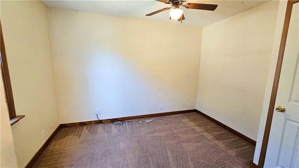 750 S Holbrook Street — photo 14
