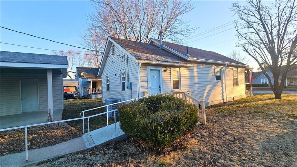 750 S Holbrook Street — photo 31