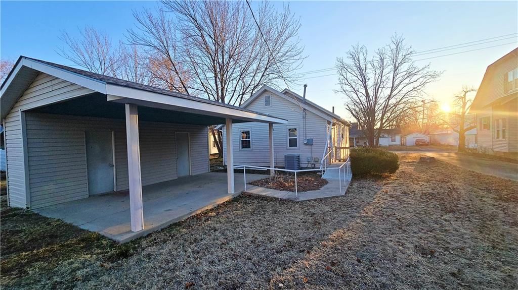 750 S Holbrook Street — photo 33