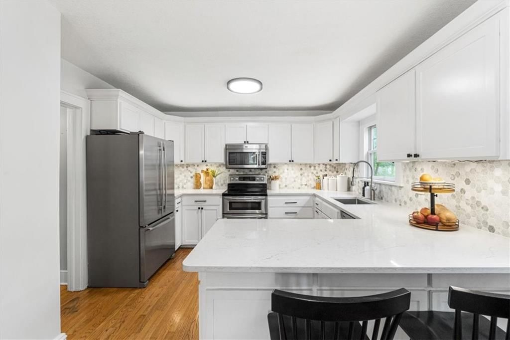 6522 Oak Street — photo 9