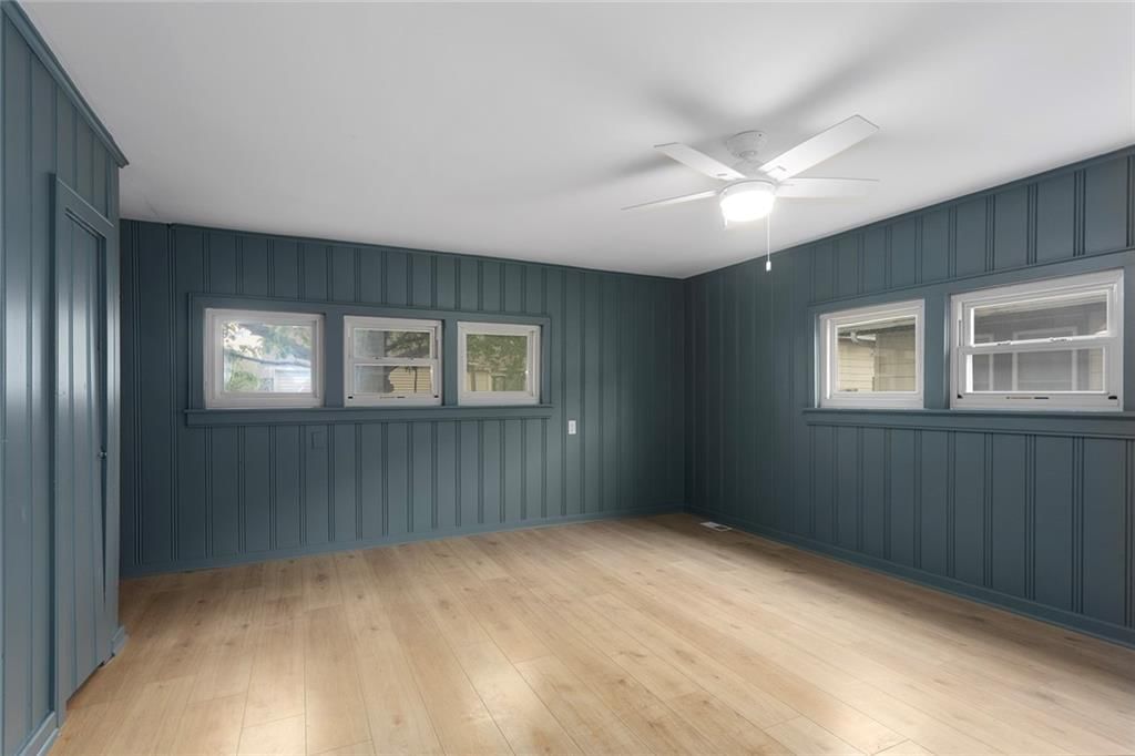 4433 N Jackson Avenue — photo 12