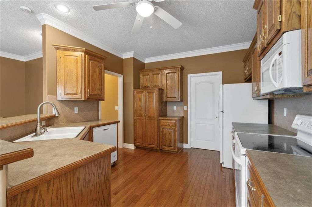 15574 Floyd Lane — photo 6