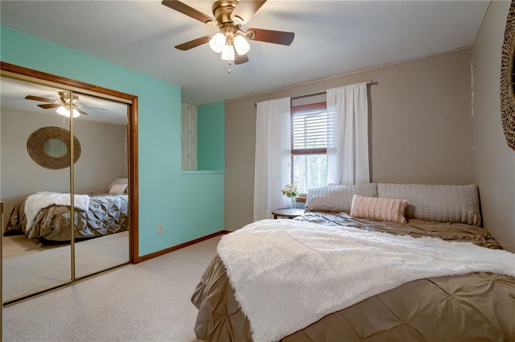 204 Surrey Court — photo 17
