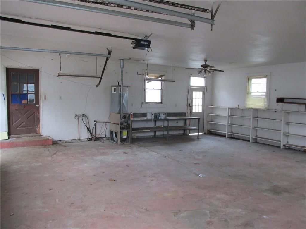 820 Custer Street — photo 23
