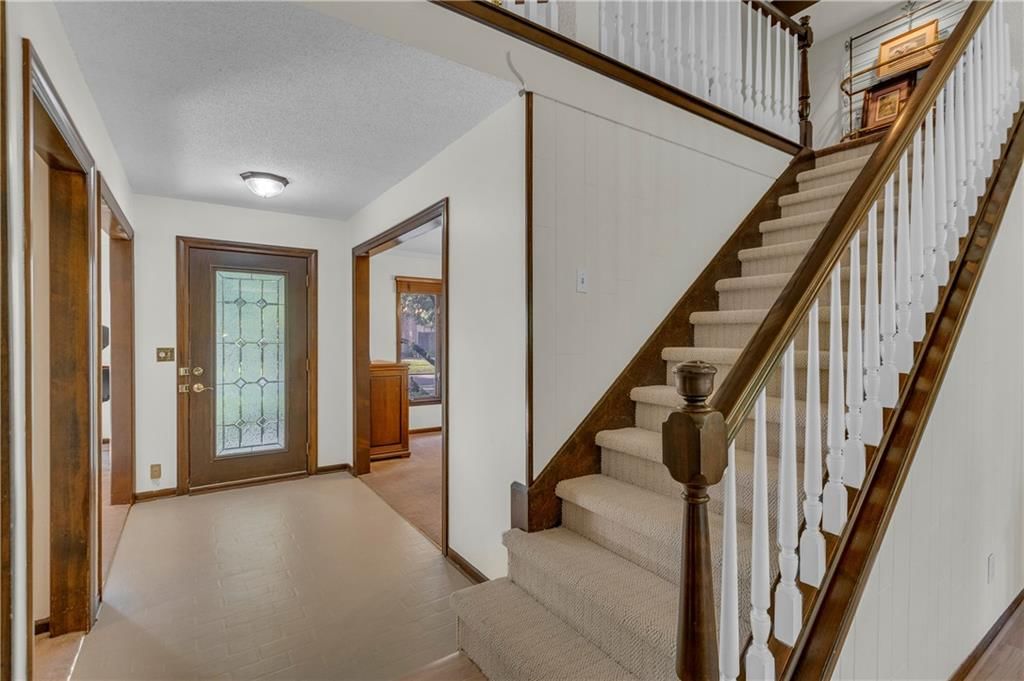 4924 Somerset Drive — photo 7