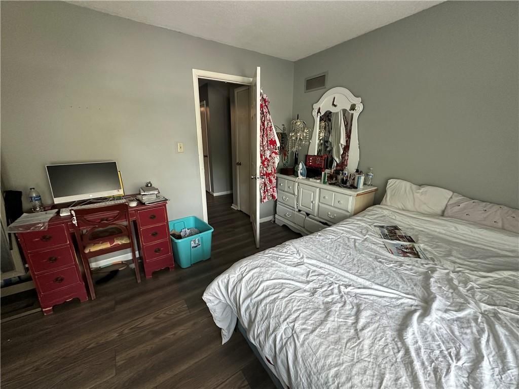 727 S Central Street — photo 15